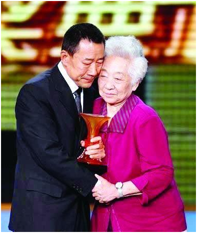 "永远的江姐"于蓝,儿子是一代名导,她的另一位亲属是李雪健