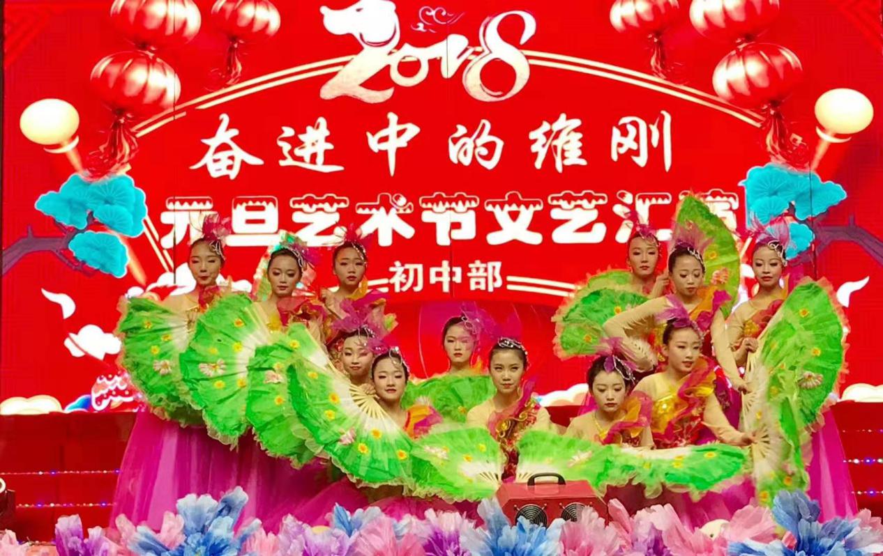 用一颗心换另一颗心丨成绩倒数第一的班级，中考时竟出了全校第一