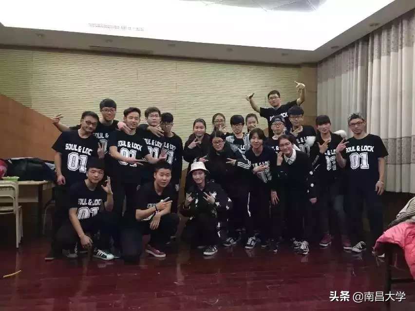 这么低调内敛，还是闪到了我的眼！