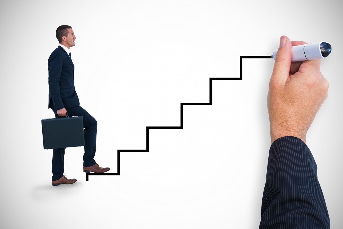 内蒙古某学校建设工程招标公告（预算129825万元）