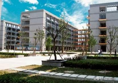 这两所独立学院，有南京同一所211名校举办，均位居省内前列