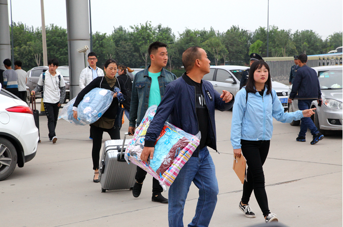 武汉多所高校学费大幅上涨，学生望而生畏，家长直呼供不起了