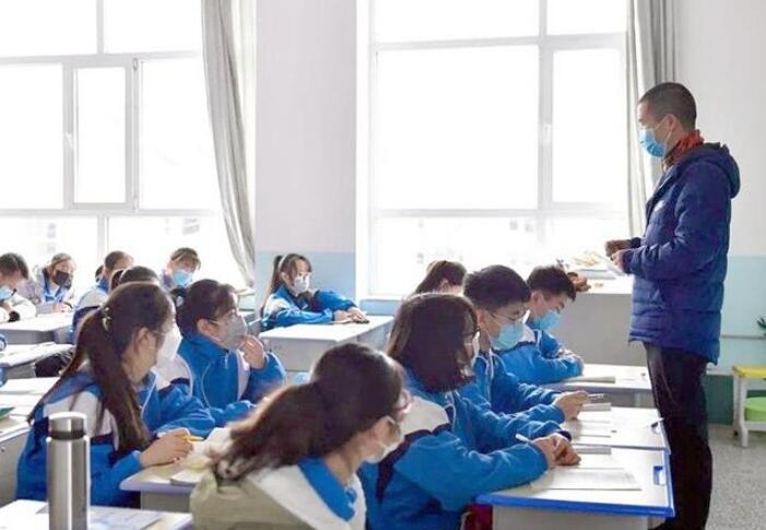 公立学校和私立学校哪个更好？不是有钱没钱，而是有其他的原因