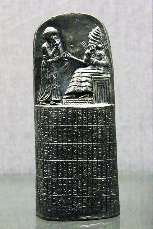 法家明明更便于治国，为什么中国历史却选择了儒家呢？