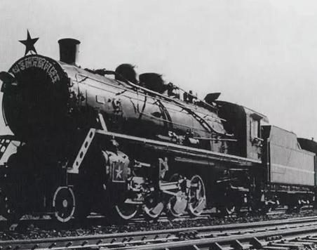 从美苏日进口,到自产蒸汽火车面世,中国火车诞生经历了什么?
