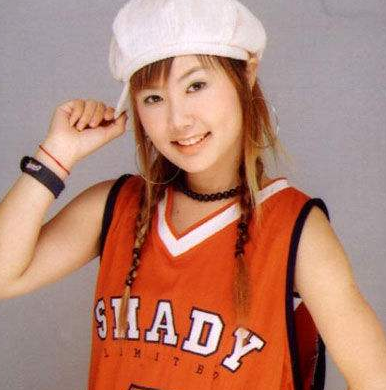 2010年,超女王贝携母整容命丧手术台,母亲私下和解的一幕耐人寻味