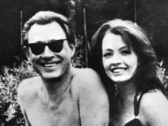 她是出身贫家的交际花，用美貌搅动英国政坛，晚年落魄令人唏嘘