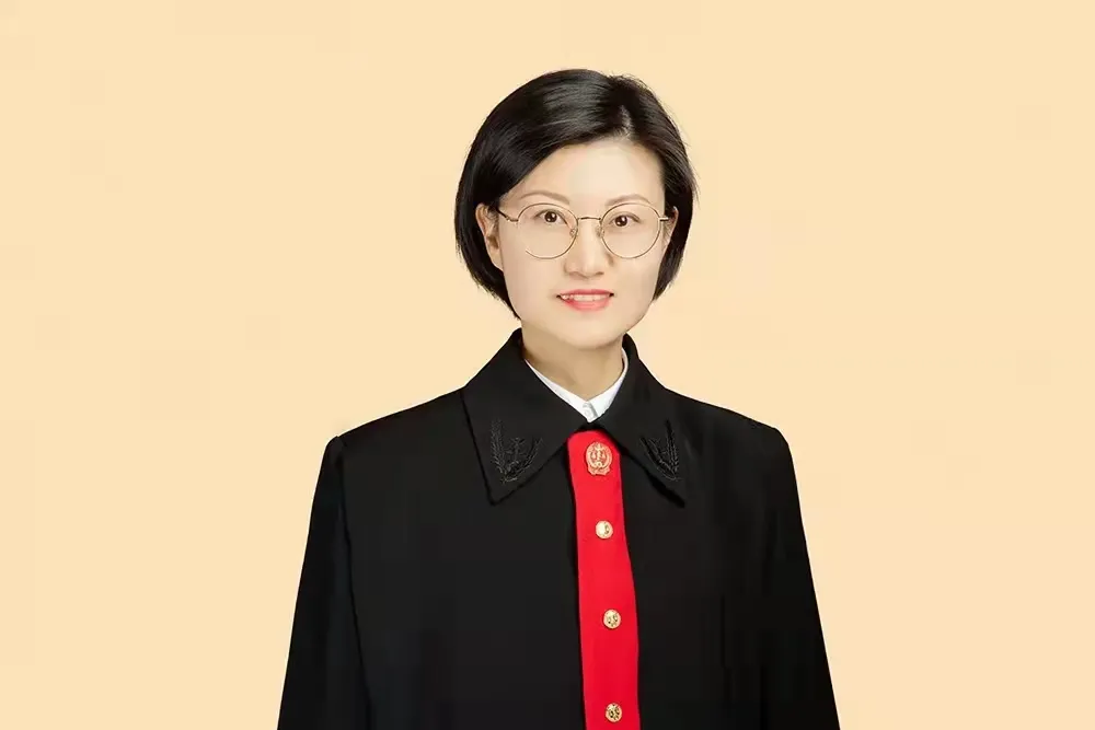 借《法律咨询合同》之名收取风险代理费用 法院：退还！