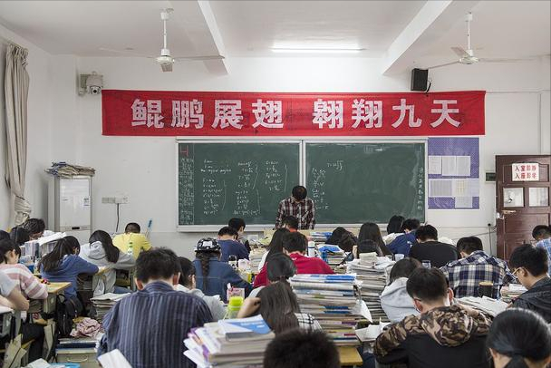 高考失利能否复读？多省教育厅给出回应，复读生将何去何从？