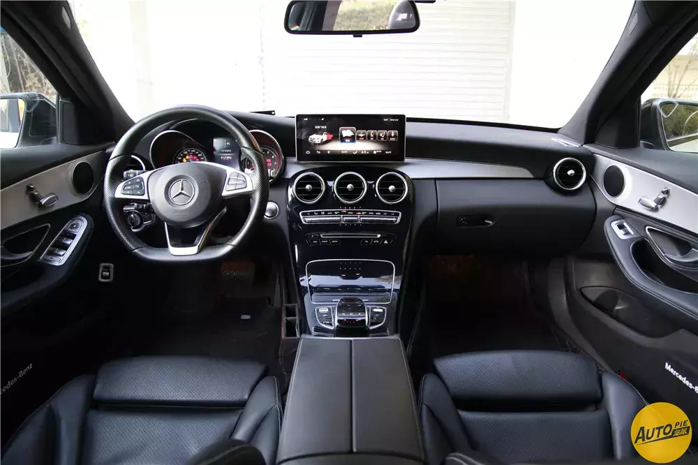 奥迪A5、奔驰C级，这道题你选A还是C?