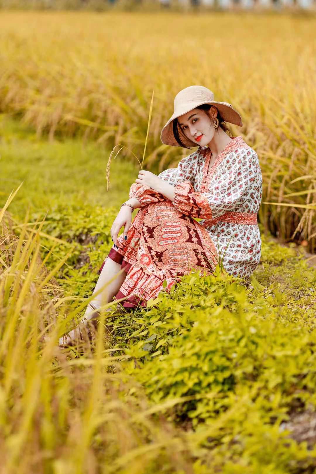 个人外景拍照图片大全(稻田中拍唯美人像) - 赤虎壹号