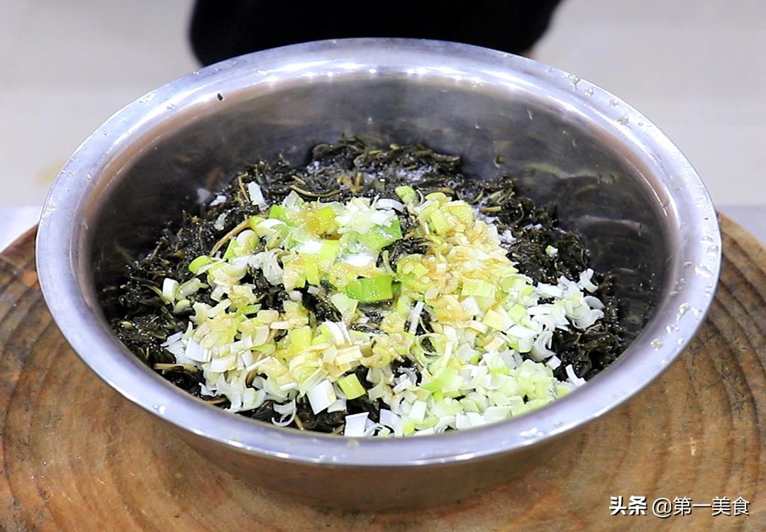 芝麻叶面条的做法（河南特色芝麻叶的正宗做法）