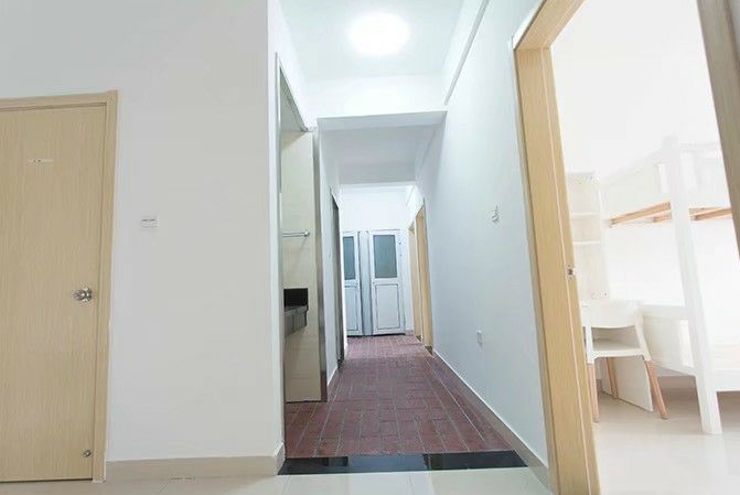 大二学长“凡尔赛式”晒寝室，空调独卫是基础建设，网友有点羡慕