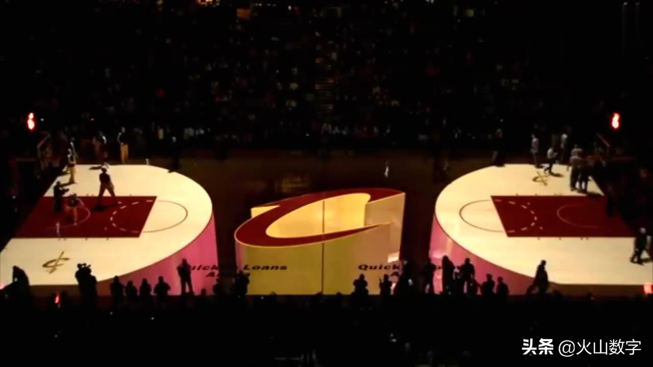 nba为什么那么多人挂旗(NBA总决赛过半，细数近年场中黑科技)