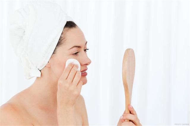 丹凤眼的倪妮自信十足：女生舍得花时间养护眼睛，气质提升一大截