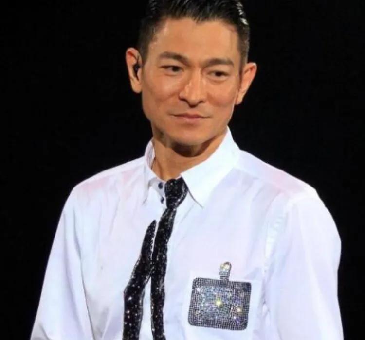 刘德华沈阳被扇耳光，对自己亲姐20年来见死不救，到底发生了什么