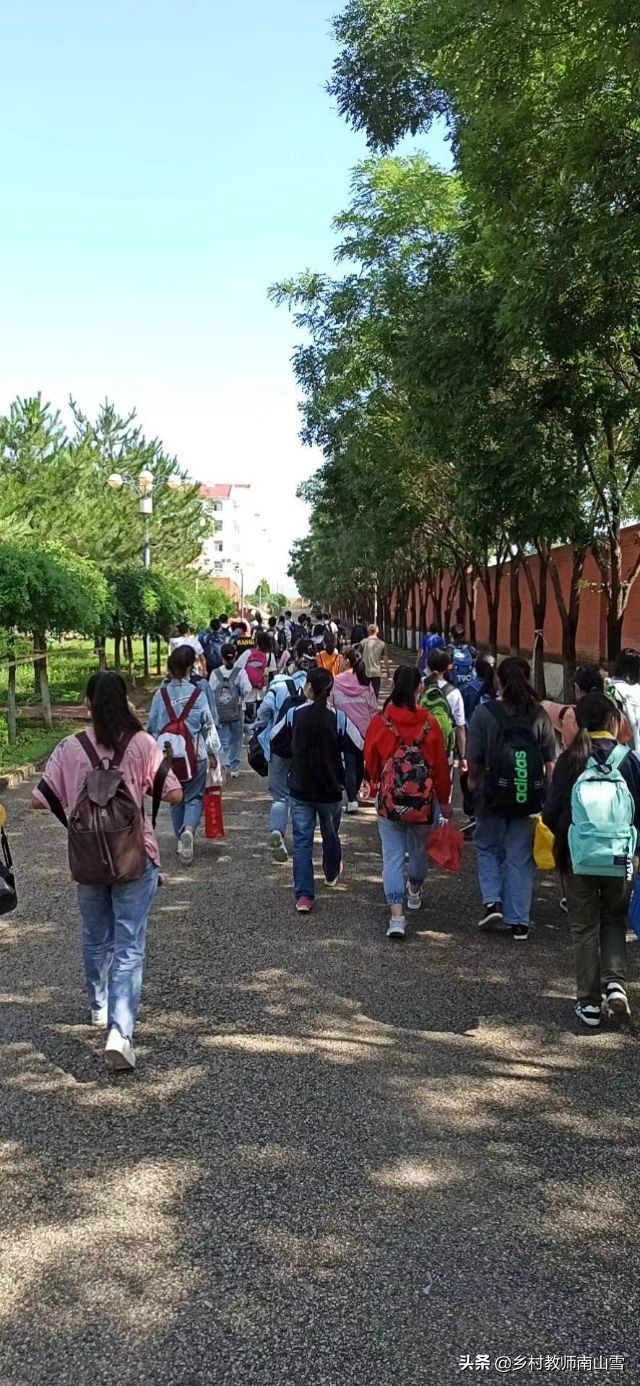 灵丘县下关中学2020年中考喜报