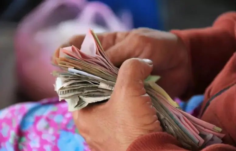 家庭收入表新鲜出炉，共分为十个等级，学霸多出自五级中产家庭