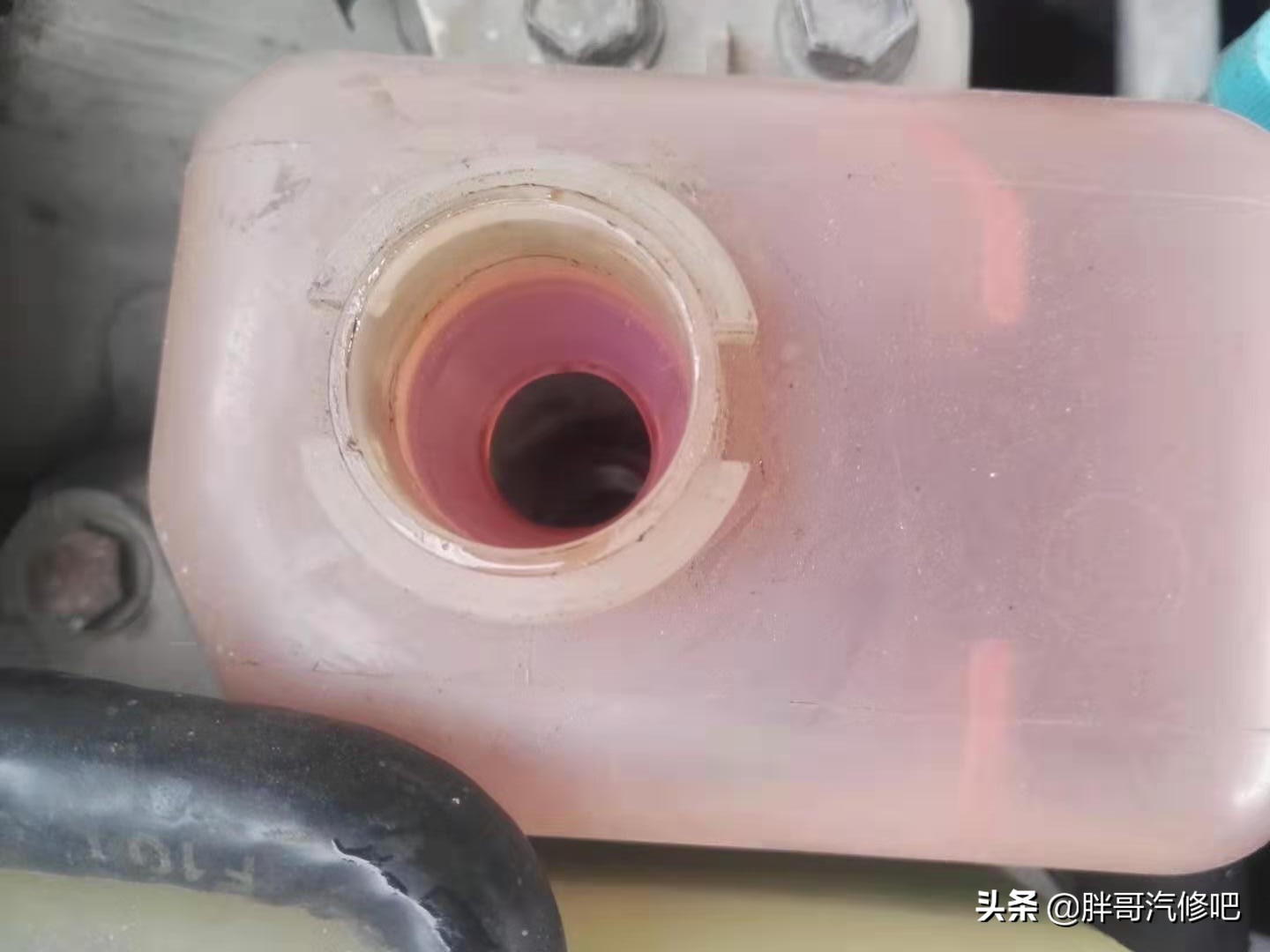 车辆打方向太重怎么办？胖哥教大家排查维修，技术篇