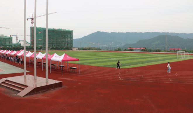 达州中医药职业学院迎新有“心”意:圆学子梦 筑家之暖
