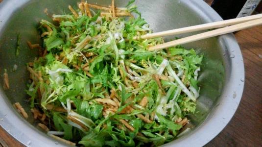 苦菊怎么凉拌（凉拌苦菊这样做才好吃，夏季必备的凉拌菜，清口开胃，简单又好吃）
