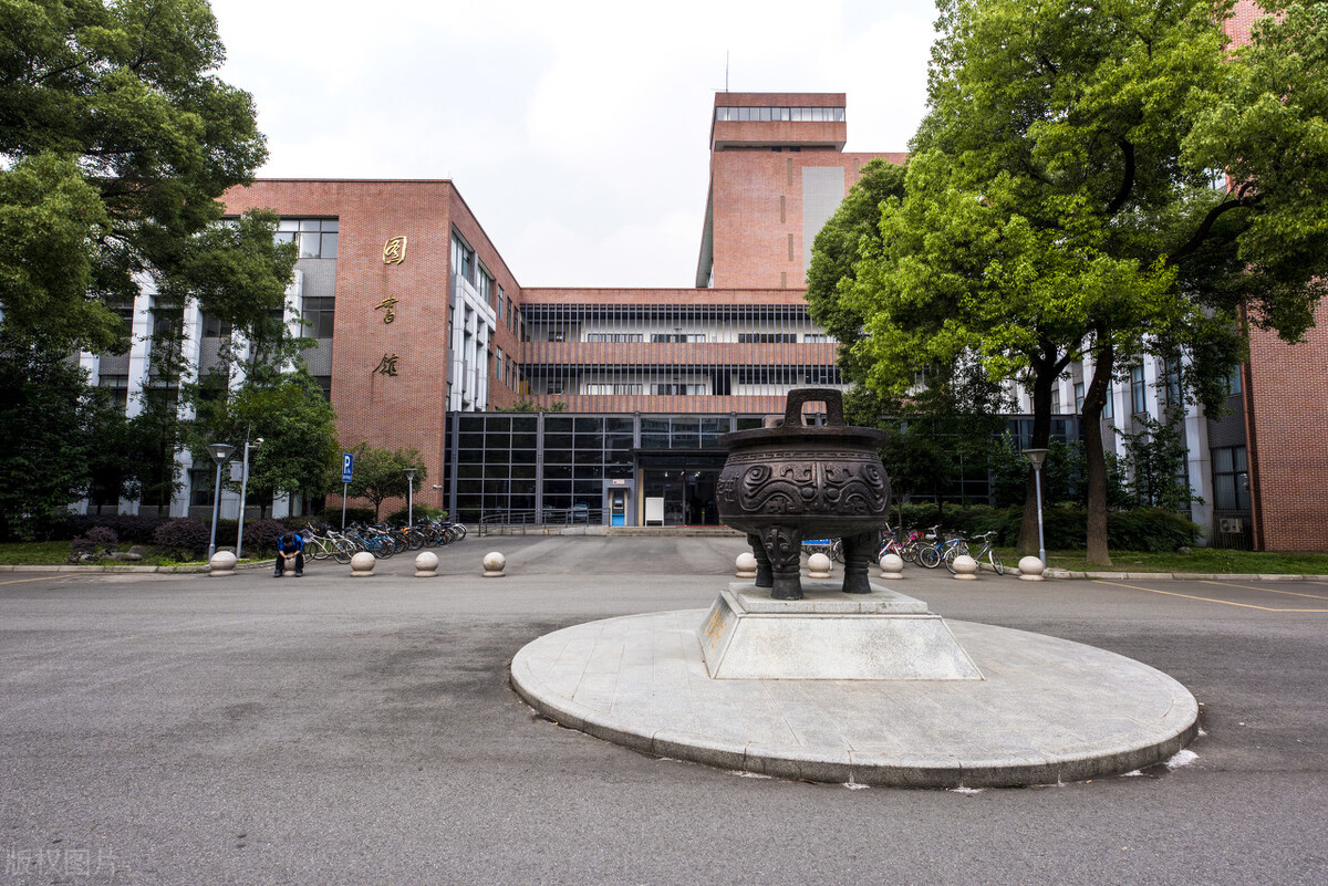 重庆学生考四川大学，文科需全市前500名，理科最高分能进中科大