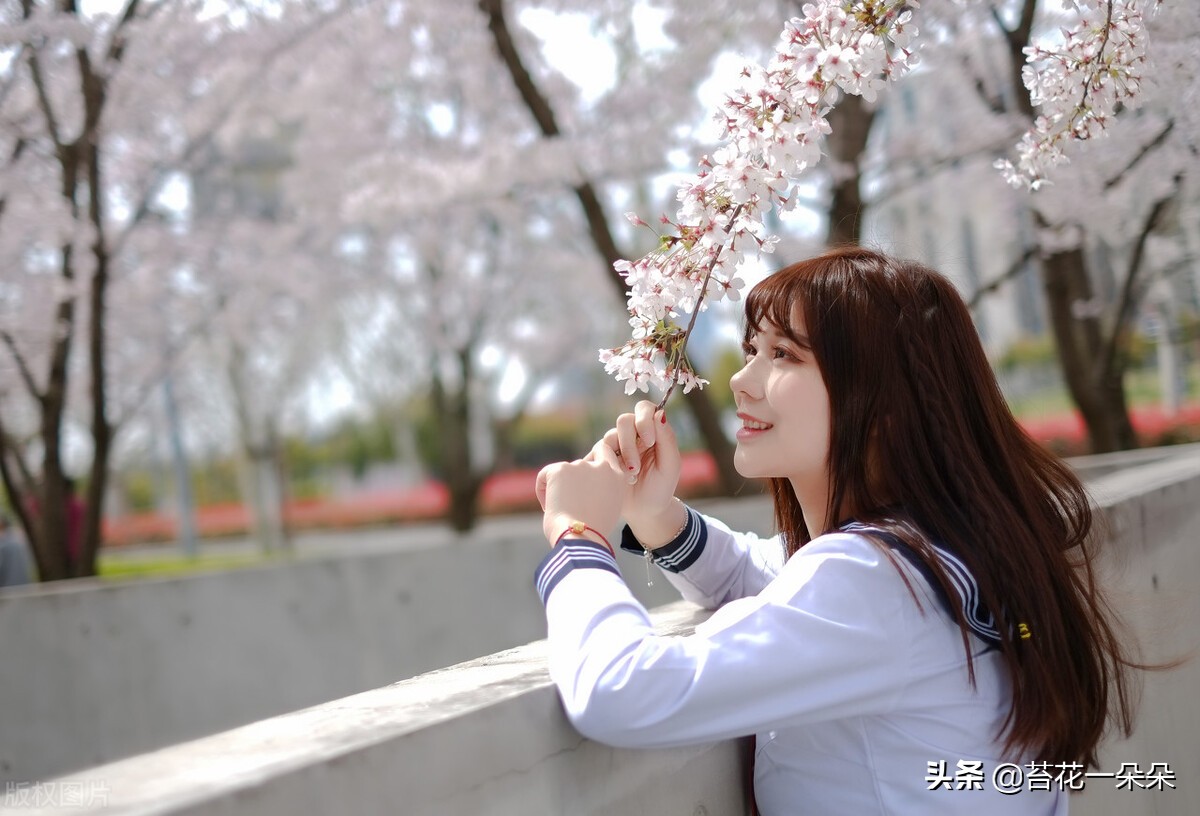 《花季雨季》：九十年代经典的青春记忆，你还记得吗