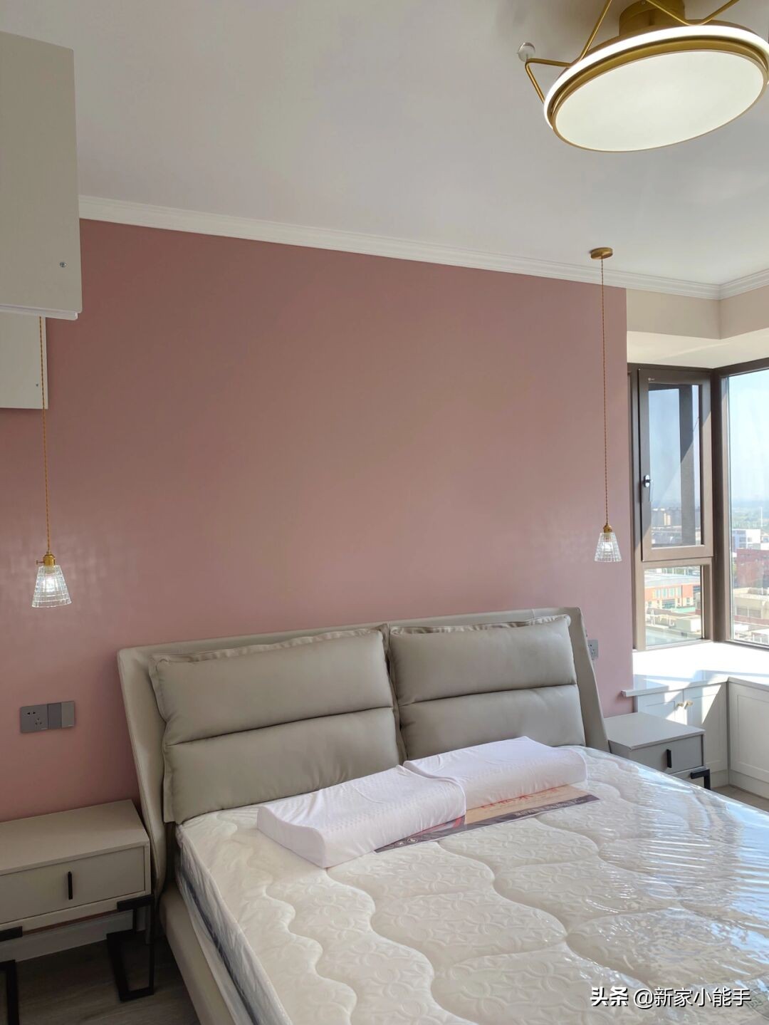 三房两厅新房正式装修结束，打扫干净晾着通风中，自己设计很喜欢