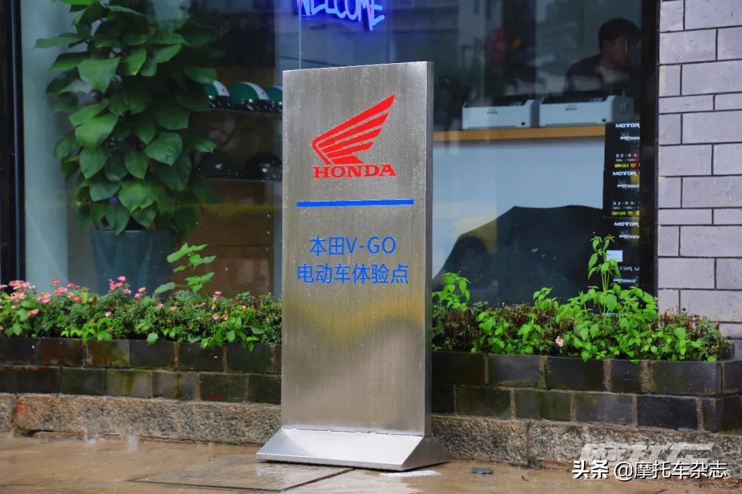 骑着Honda V-GO游大理，租车攻略来了