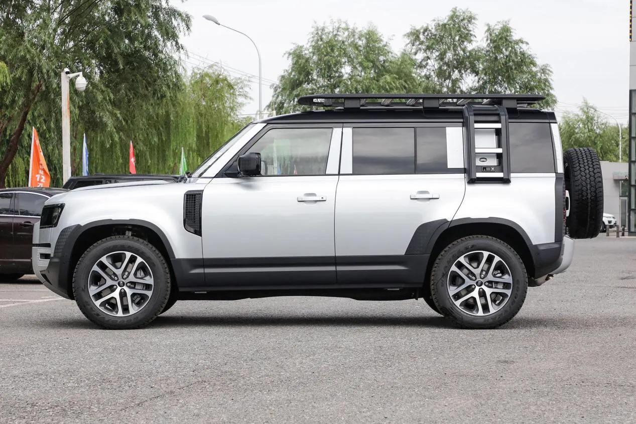 云南昆明全新路虎卫士110版本最新价格