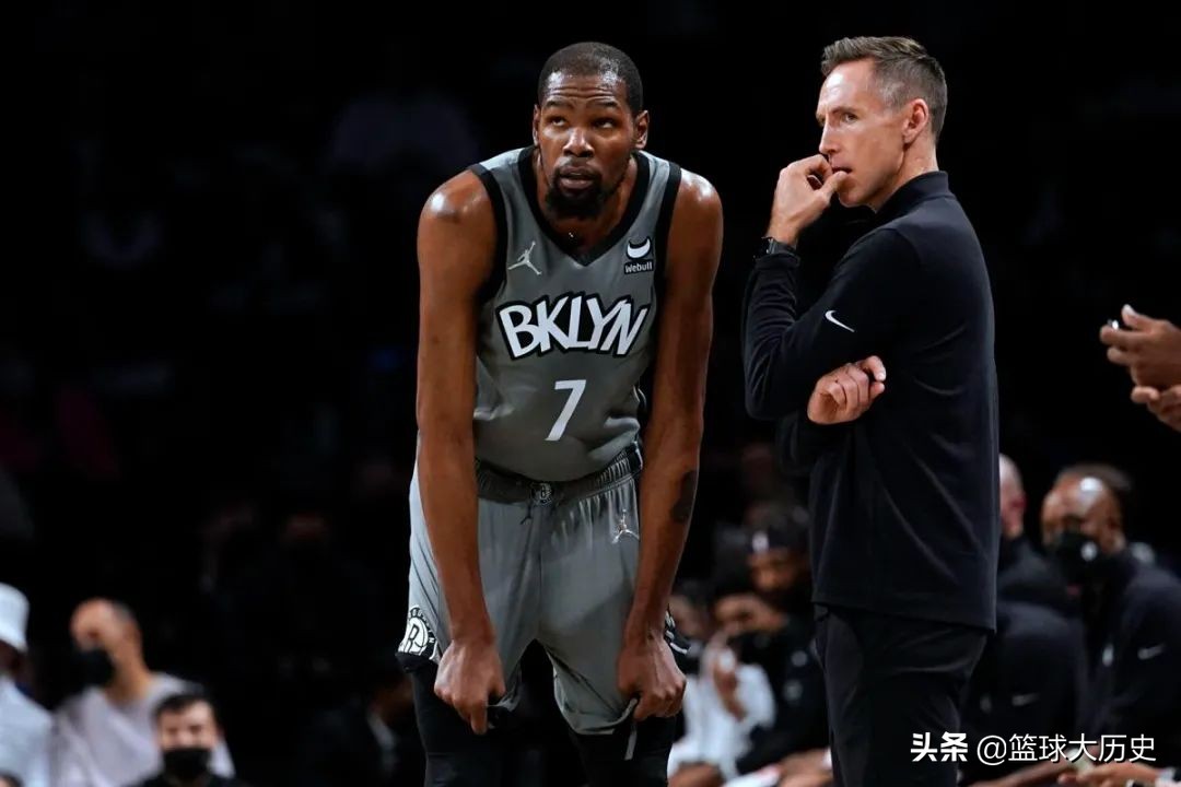 篮球比赛单场最多罚多少分(5中29分！单场19罚！颤抖吧NBA，得分王回来了)