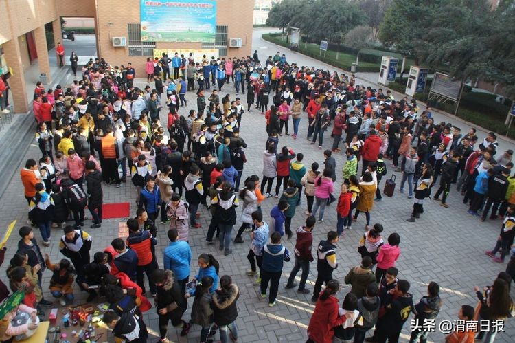 渭南明珠 教育楷模：美丽的蓝光中学欢迎你