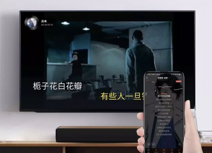 这套一体式家庭影院K歌音响套装，让客厅秒变K歌房