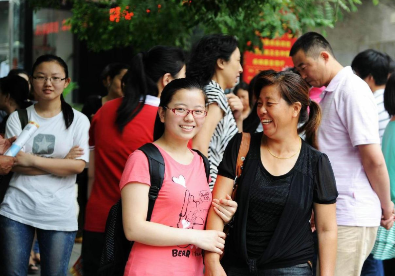 上大学之后，学生户口到底要不要迁到学校，过来人告诉你答案