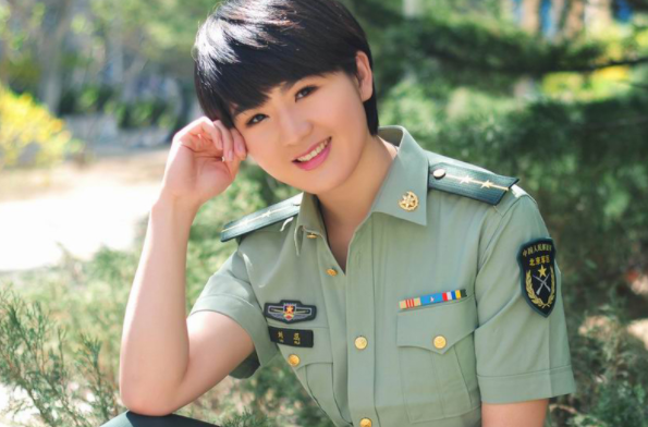 2021女兵报名即将开始，8种情况政审将不合格，大学生要注意