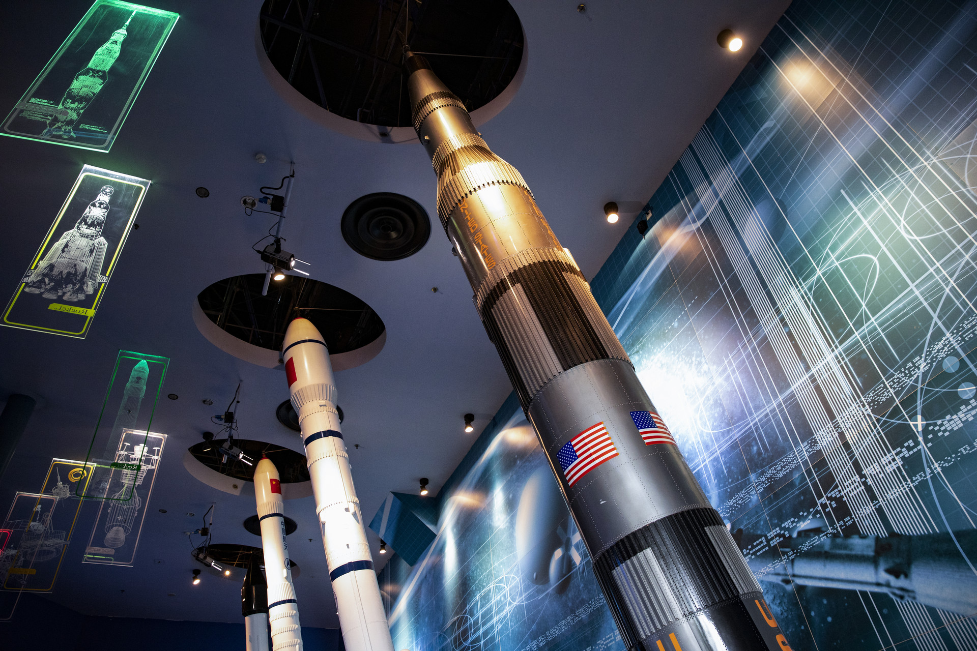 国家需要、收入很高，电子信息工程专业备受关注