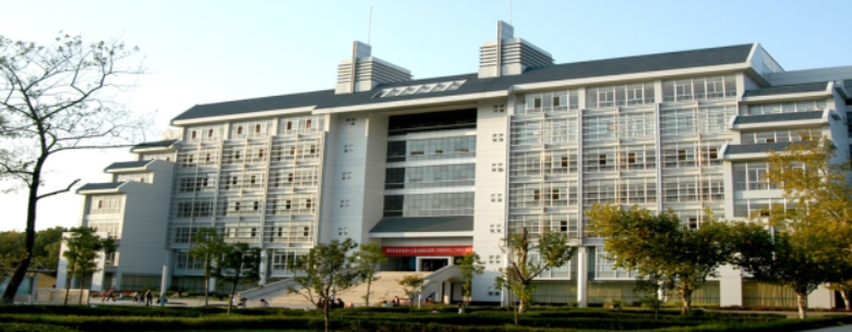 两所大学，校名一字不差，实力天差地别，报考一定要仔细