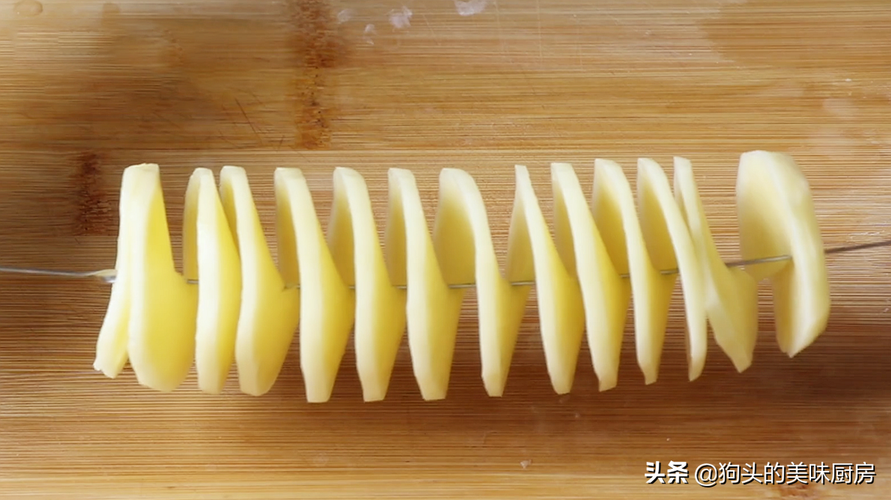 外面10块钱的旋风土豆，自己在家就能做，成本不到1块钱