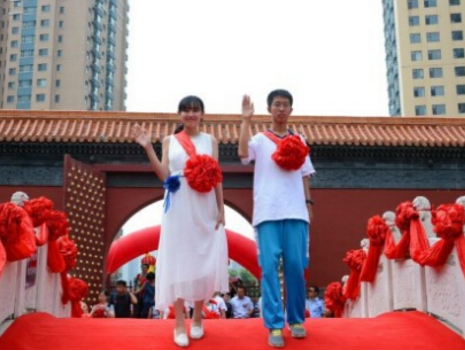 江苏高考女状元，遭到多所985名校拒绝录取，成为“最惨状元”