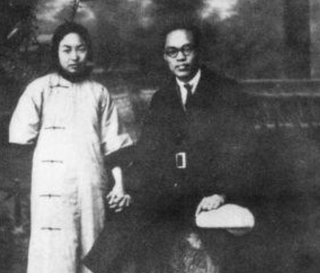 1928年朱德的前妻为钱背叛革命，导致罗亦农被抓，邓小平差点暴露