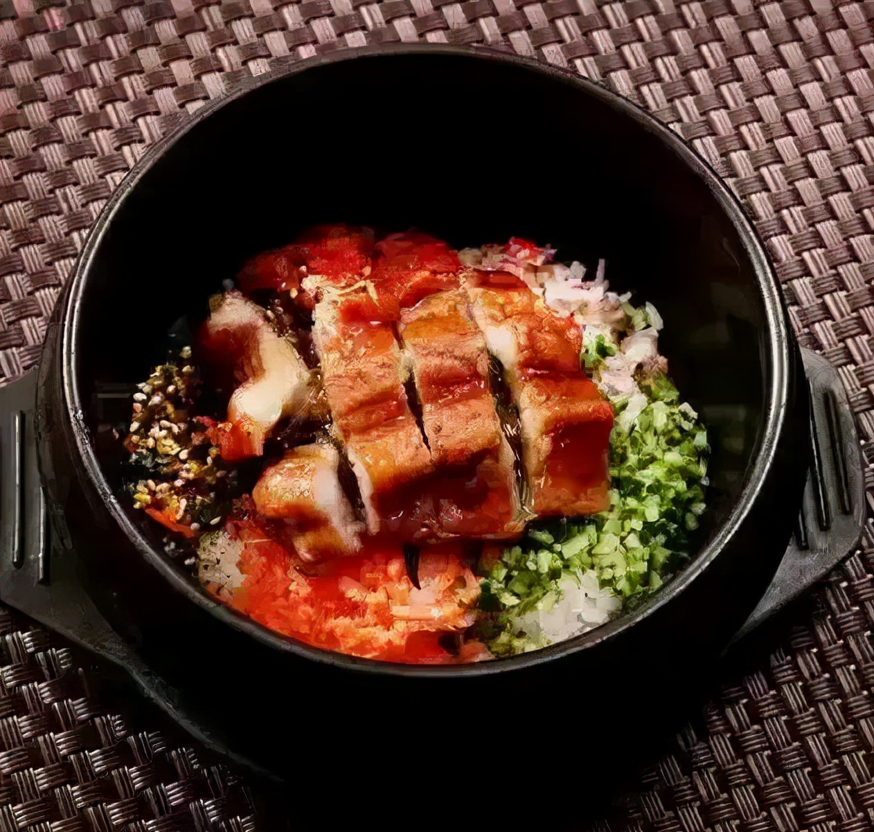 坐拥9幢餐饮大楼、24小时不打烊食堂！上海大学推出这一套餐，火上热搜！