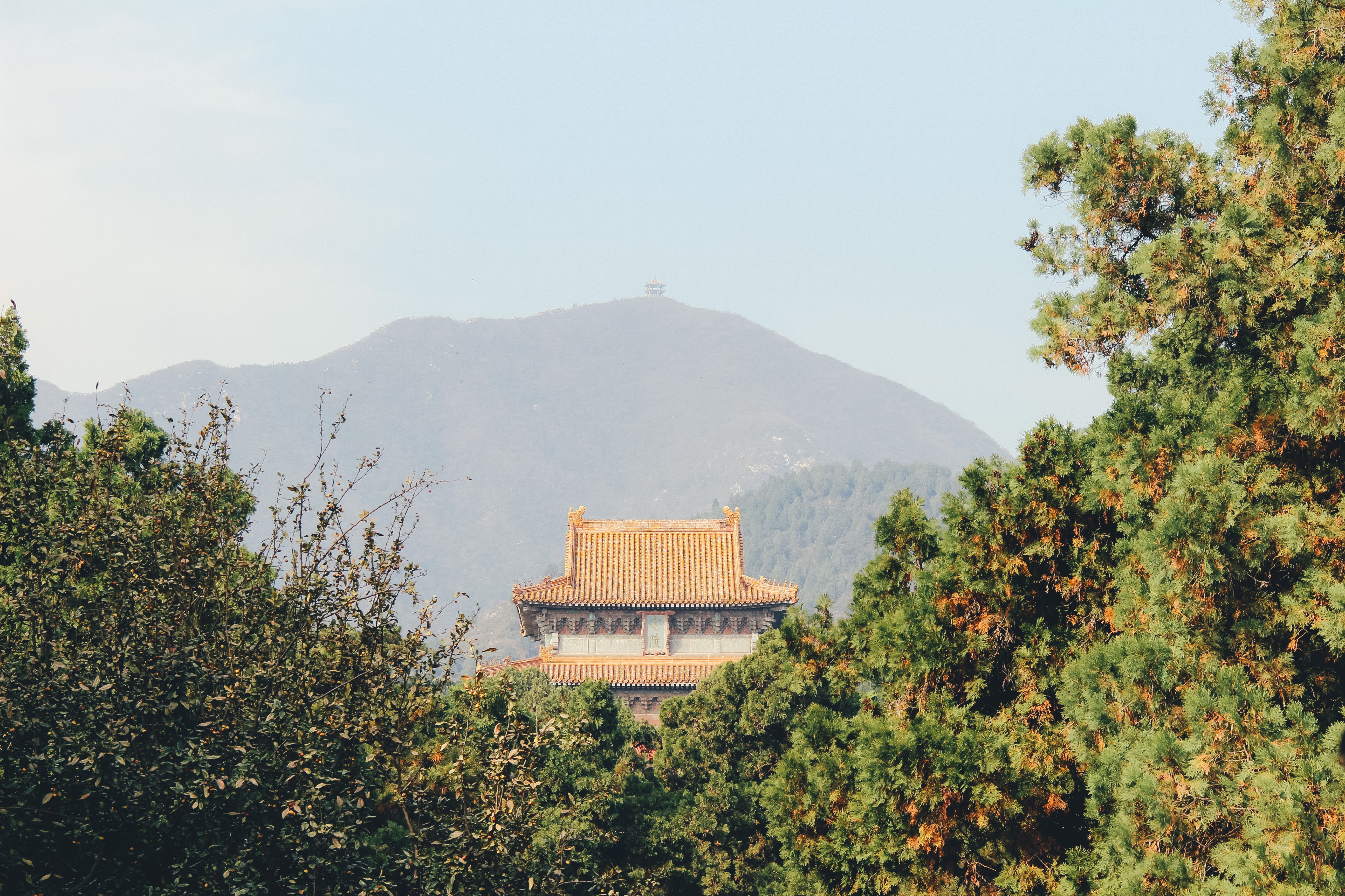 十三位皇帝埋葬于此风水宝地，有无尽的财富，无一人敢去盗墓