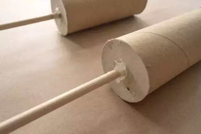 在家给孩子的科学启蒙课,纸箱改造动画放映机,操作简单又耐玩