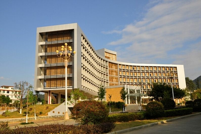 福建七所并驾齐驱的公办大学，覆盖类别广，二本线附近同学的佳选