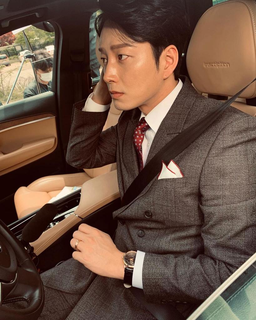 瞳孔放大片(《我的上流世界》李贤旭戏里是「渣男」