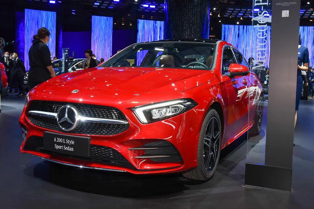 在售奔驰车型集合了，哪款让你心动，奔驰真的不坑穷人吗？