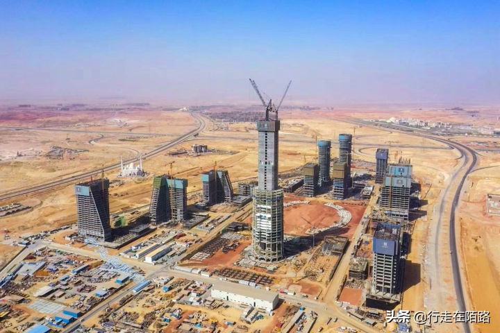 埃及开罗：产能低、人口多、小偷泛滥，军方出资4000亿迁都
