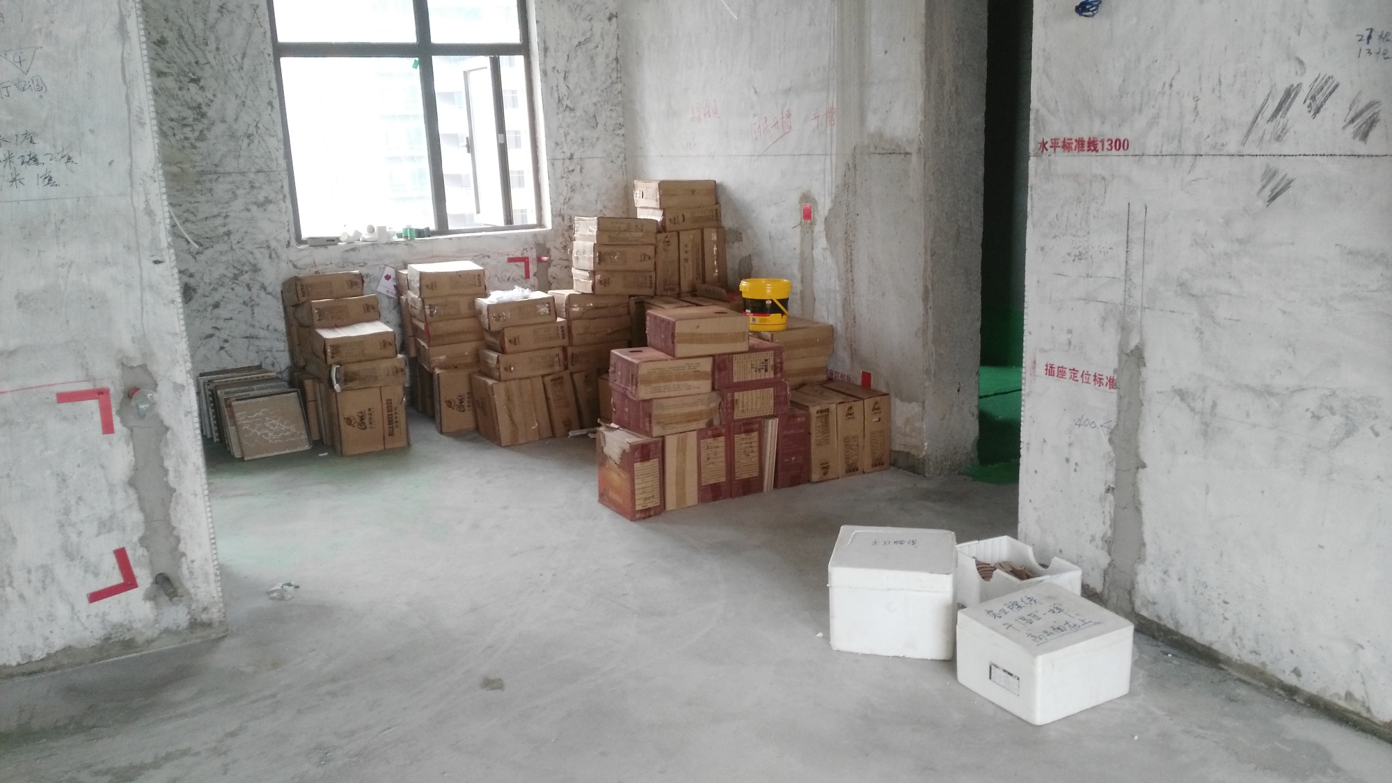 全屋瓷砖通铺不要门槛石，省钱还显大气，连设计师都夸我有远见