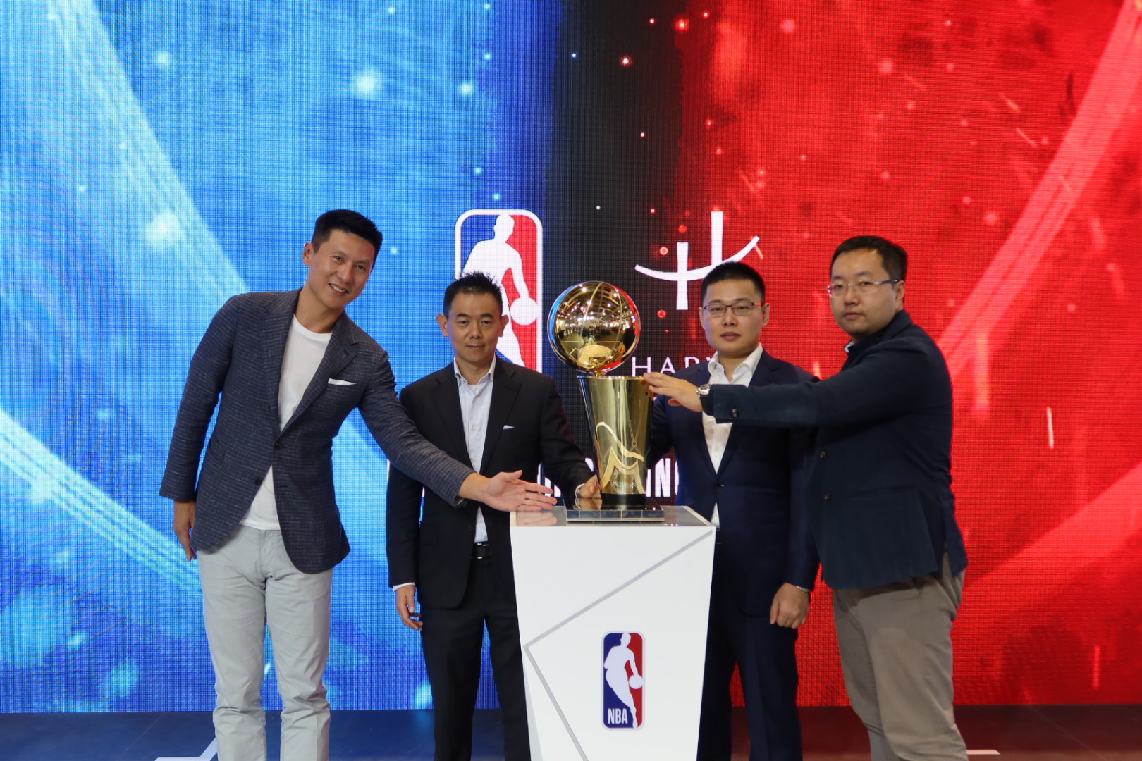 nba中国合作企业有哪些(NBA中国和华锐娱乐宣布达成多年合作伙伴关系)