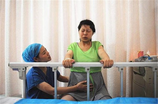 女人顺产时的开宫口十指,宽度有多宽?一组图看懂什么叫为母则刚